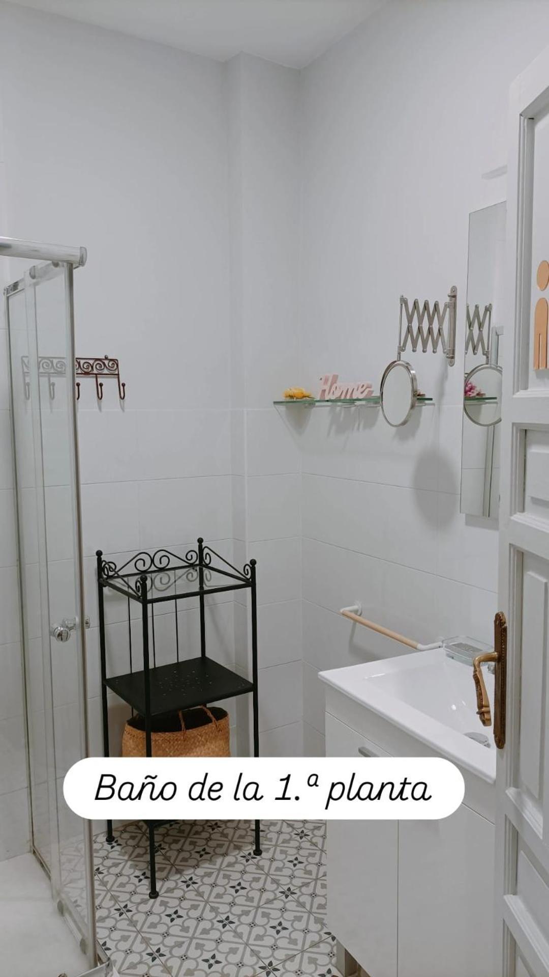 Apartamentos En La Plaza Dona Elvira, 7 Севілья Екстер'єр фото