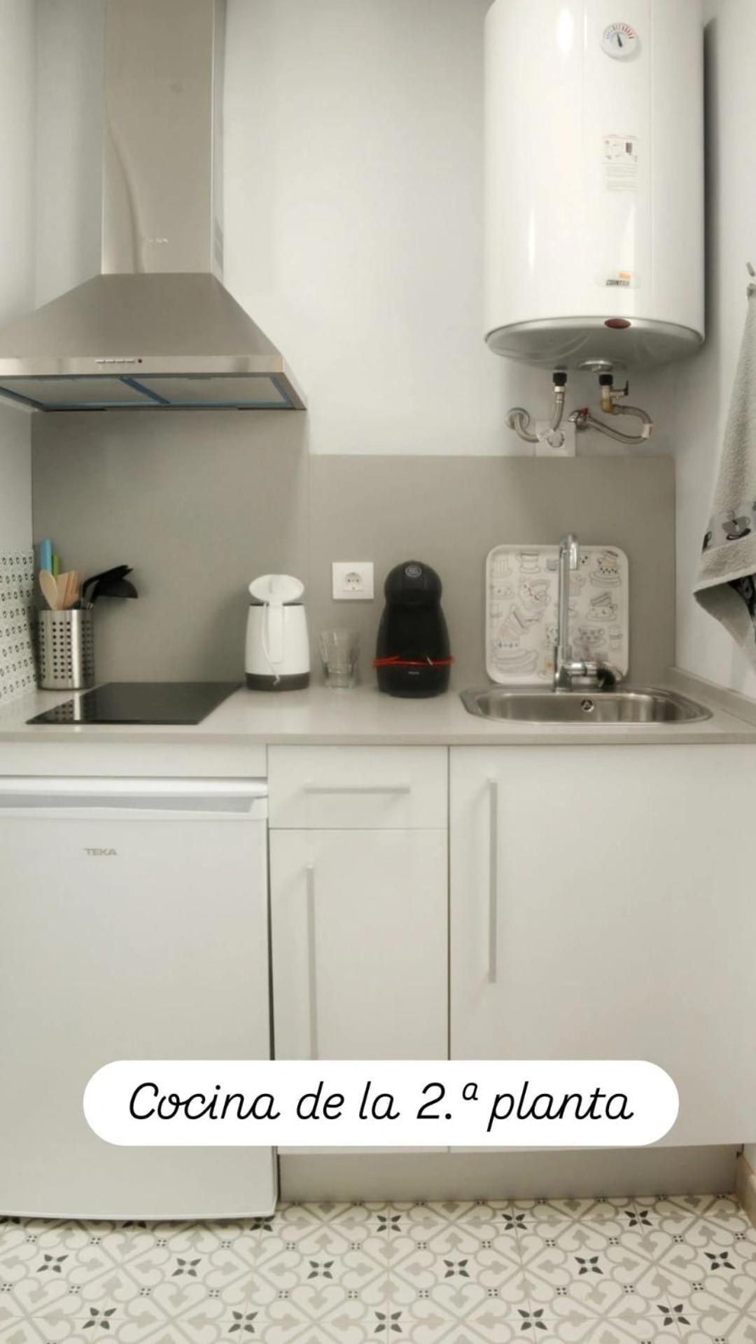 Apartamentos En La Plaza Dona Elvira, 7 Севілья Екстер'єр фото